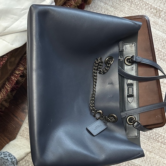 Coach Metallic Chain Bracelet - Picture 2 of 12